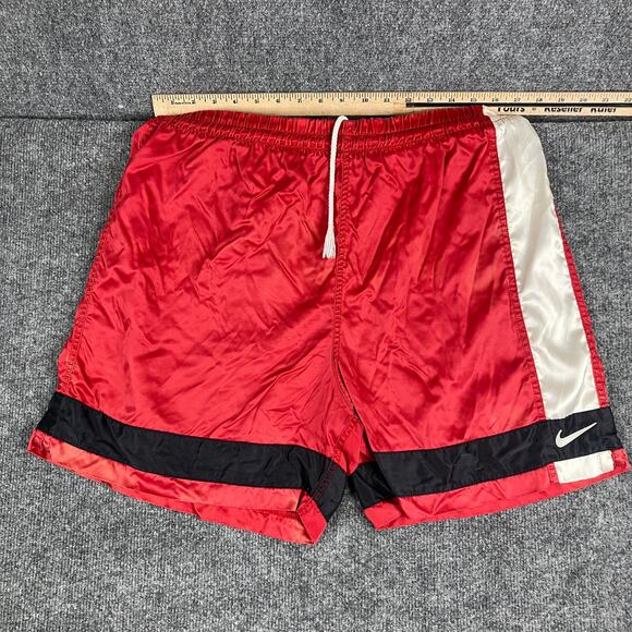 Nike Colorblock Shorts Mens Size XL Red Black White Retro Drawstring Lined - Picture 1 of 12